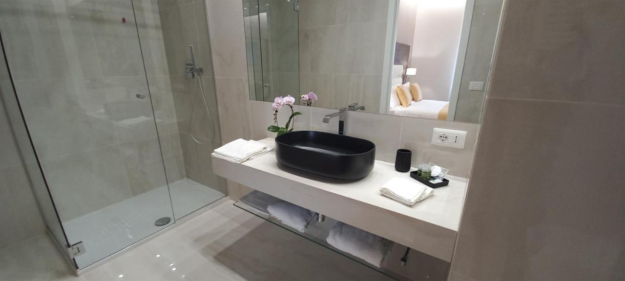 Orchid Luxury Suite ペスカーラ エクステリア 写真
